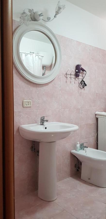 Bed and Breakfast Mari En Castel Volturno Exterior foto